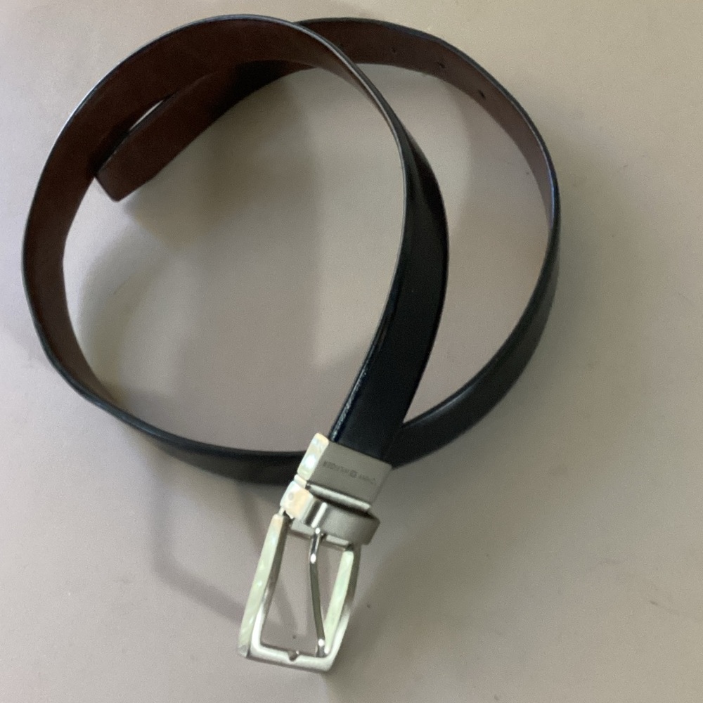 Tommy Hilfiger Reversible Leather Belt size 32